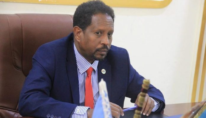 Caddeyn: Maamulka gobolka Banaadir oo musuqay malaayin dollar iyo shaqsiyaad lacagtii gobolka dal-dasha