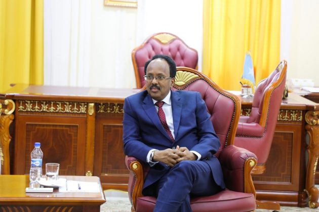 Xubno la kulmay Farmaajo oo uga digay kulamo uu la leeyahay beelo gaar ah