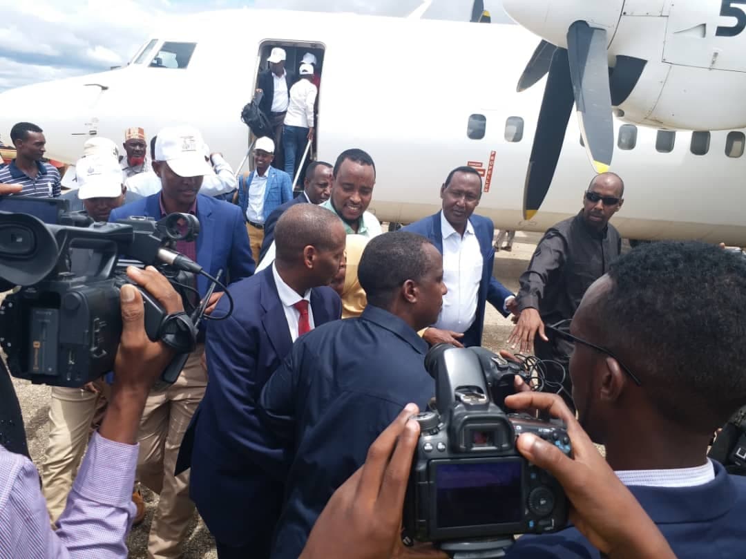Sawirro: Taliyihii hore ee NISA iyo gawaari xabada ay karin oo gaaray Baydhaba