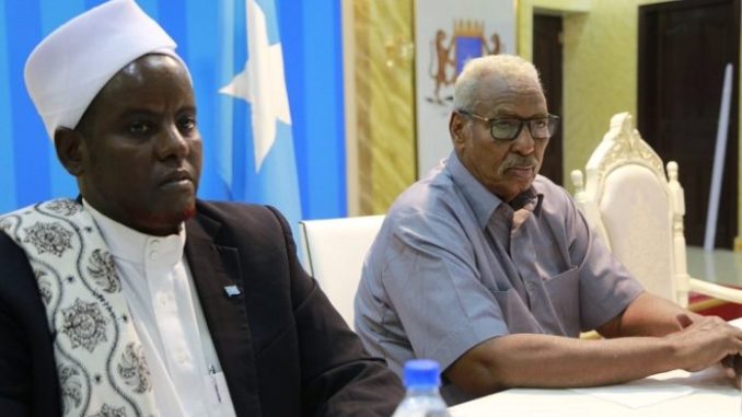 Xaaf iyo Shiikh Shaakir oo ka qeyb galaya shirka ay DF ugu yeertay ee Muqdisho