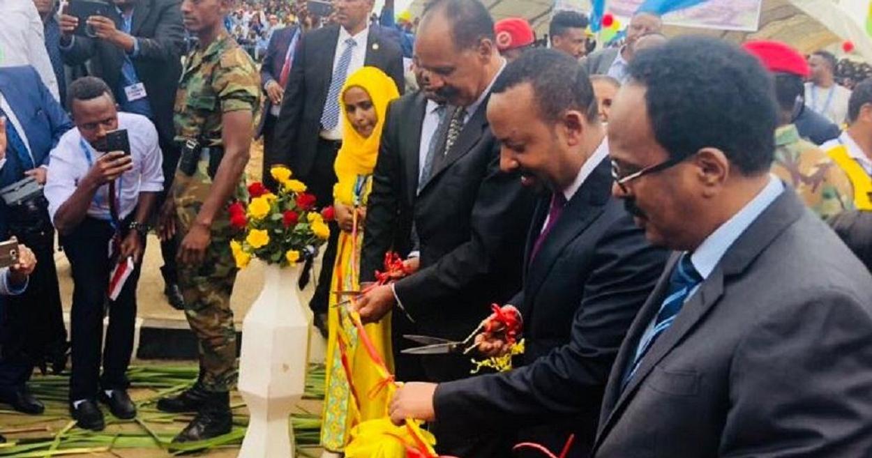 Kali macaash VS Aan Wada Macaashno: Maxaa faa’iido ah oo Soomaaliya ugu jira is-beddelka Geeska Afrika