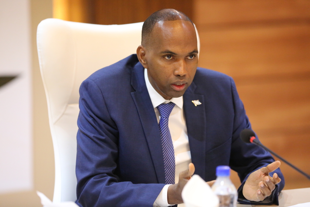 Sawirro: Kheyre oo wasiiradiisa kusoo rogay amar u baahan in la fuliyo ka hor dhamaadka 2018