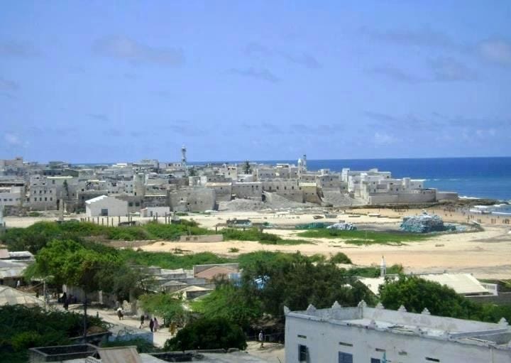 Dhimasho iyo dhaawac ka dhashay doon ku qalibantay xeebta magaalada Marka