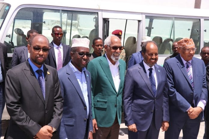 Aqri: Nuxurka khudbadihii ay maanta jeediyeen Xasan Sheekh, Shariif iyo Jawaari