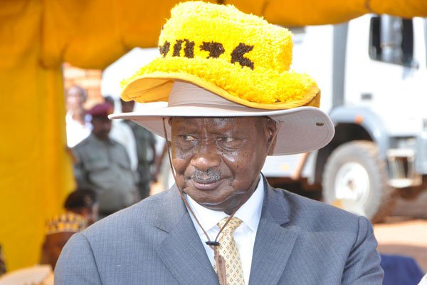 MUSEVENI oo mar kale aflgaadeeyey Soomaaliya