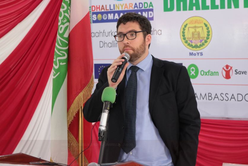 Brown oo ka deyriyay arrin ka jirta gudaha Somaliland Brown oo ka deyriyay arrin ka jirta gudaha Somaliland