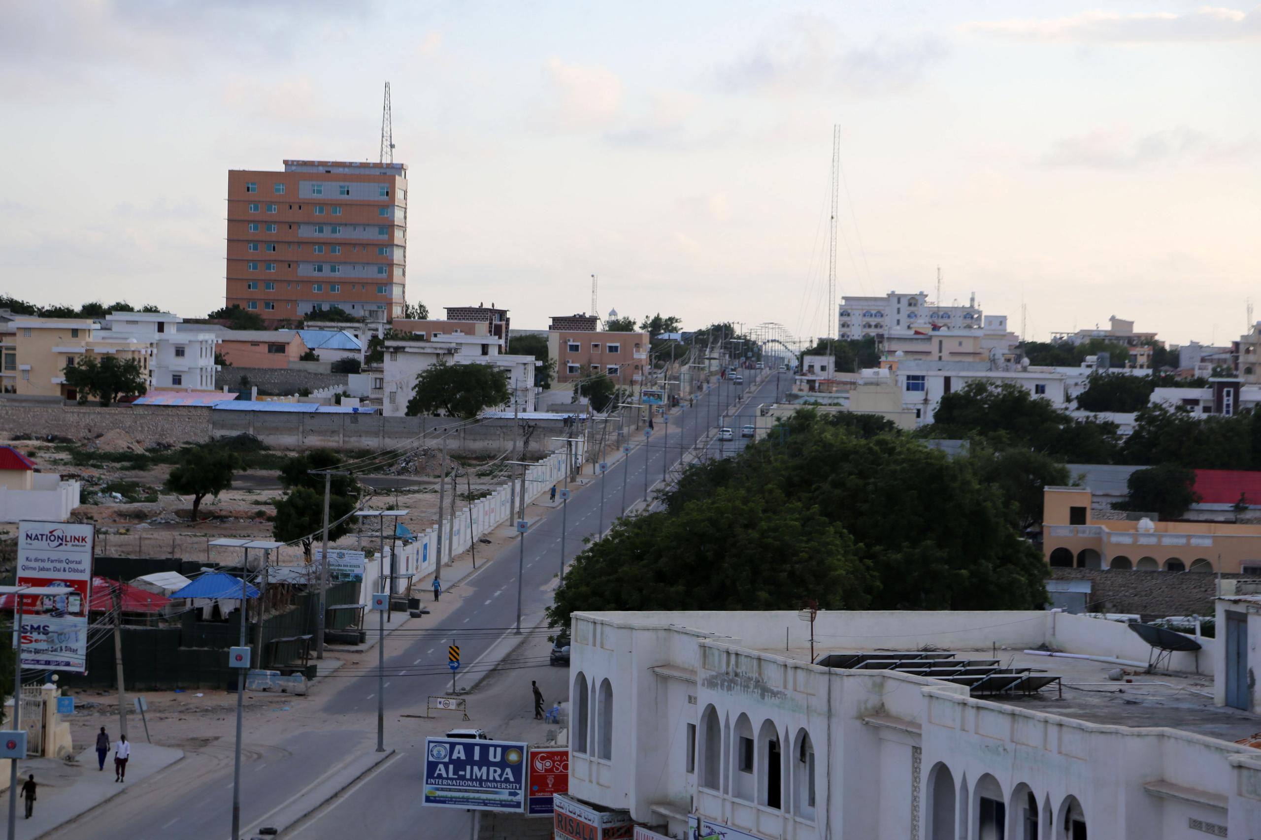 Halis kasoo socota caburinta weriyaasha, siyaasiinta iyo shacabka Muqdisho?