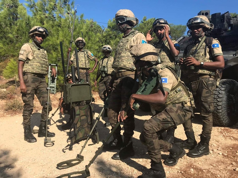Puntland oo ka walaacsan ciidan ‘hal dhinac ka raran’ oo ay dhiseyso DF Somalia