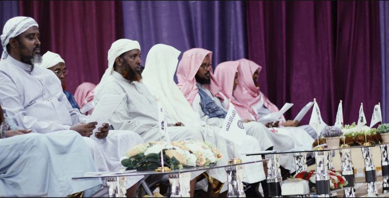 Horjooge sare Al-Shabaab ah iyo ilaaladiisa oo la dilay