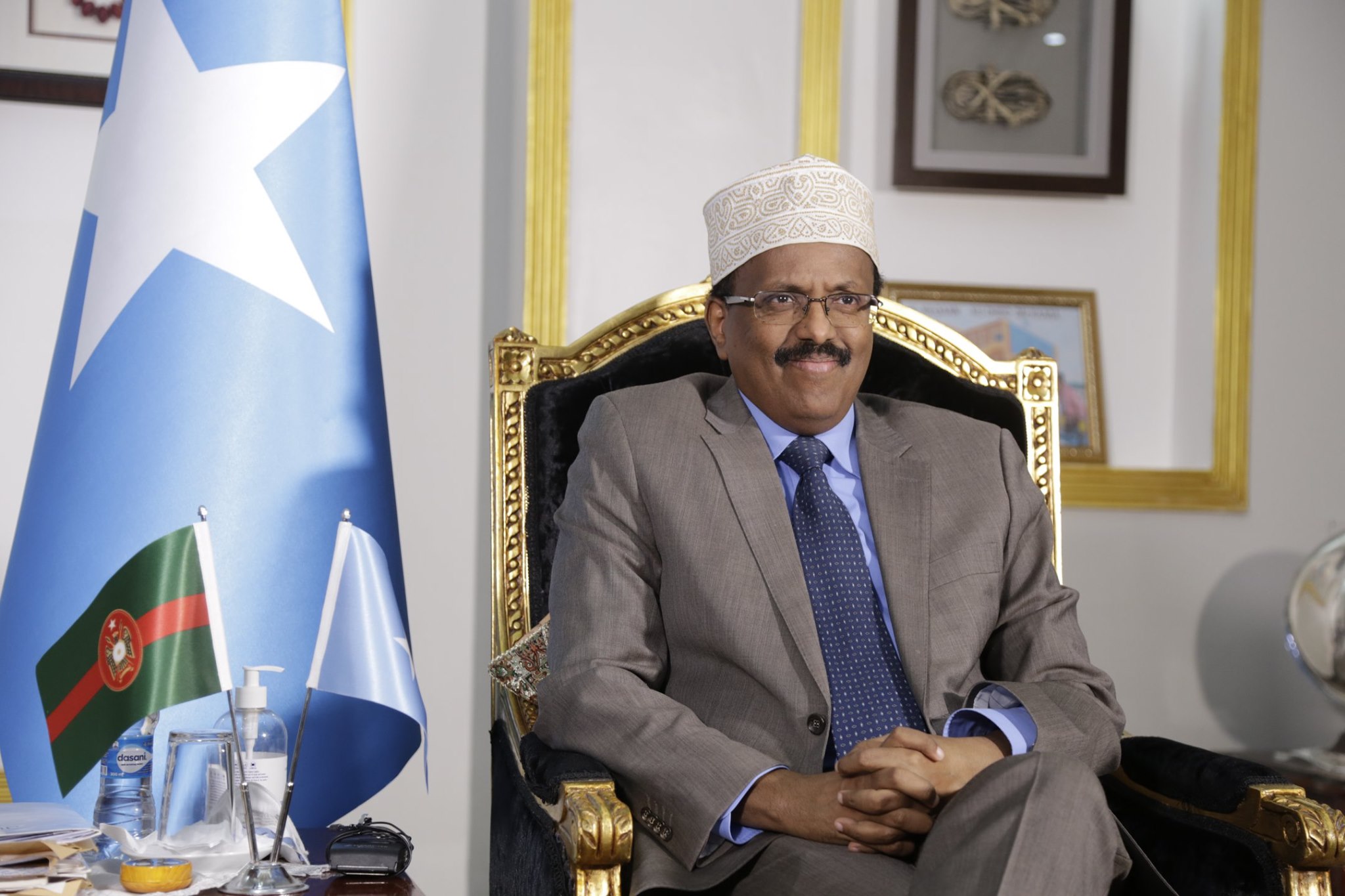 QM oo war kasoo saartay kulankii maanta, si weyna u amaantay Farmaajo