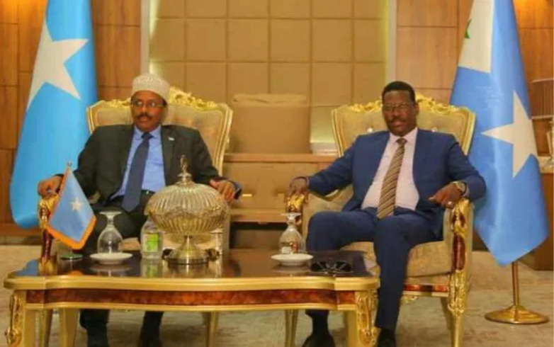 Maxay ka wada-hadleen FARMAAJO iyo Qoor Qoor?