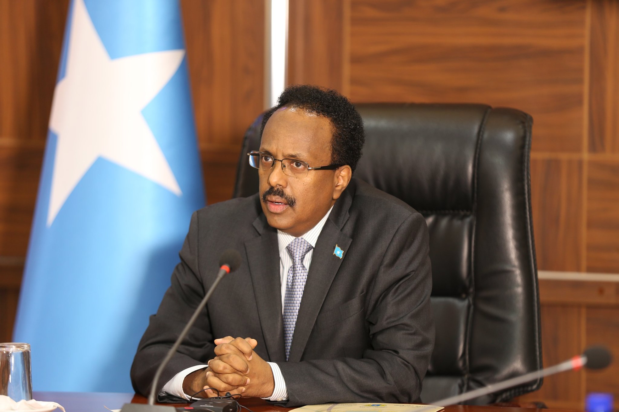 Farmaajo oo mar kale fara-geliyey xubnaha guddiyada doorashada Somaliland