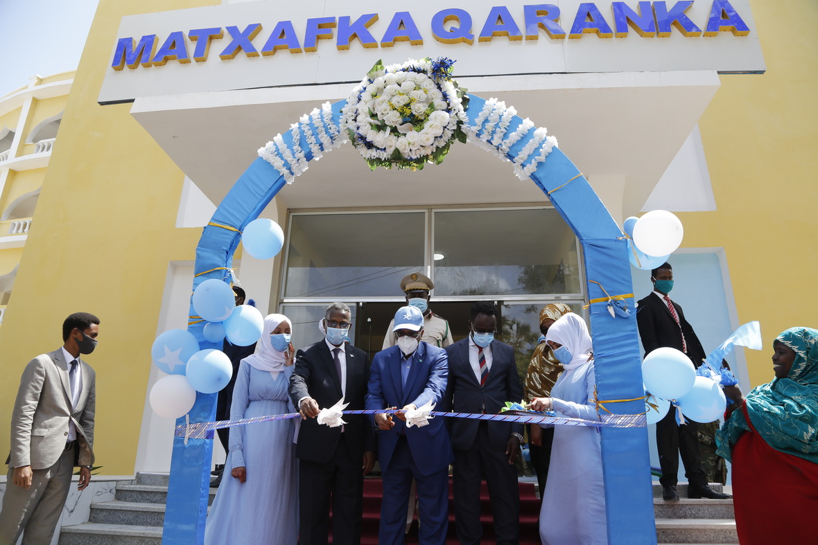 Sawirro: Farmaajo oo xariga ka jaray Matxafka Qaranka