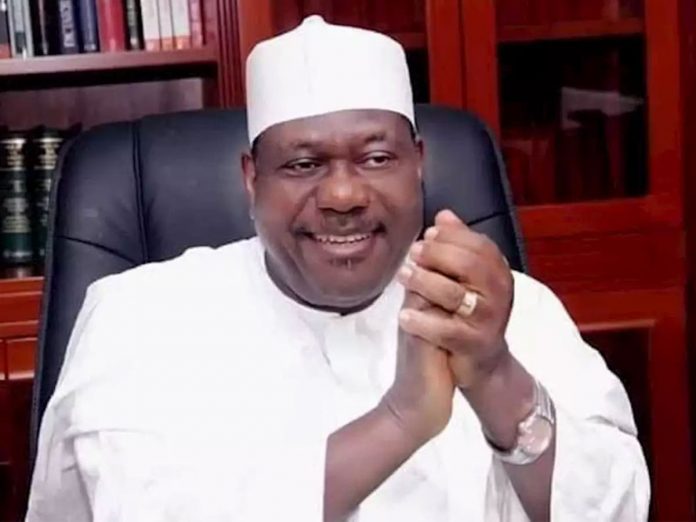 Wasiir ka tirsan xukuumada Nigeria oo tusaale yaab leh usoo qaatay Soomaaliya