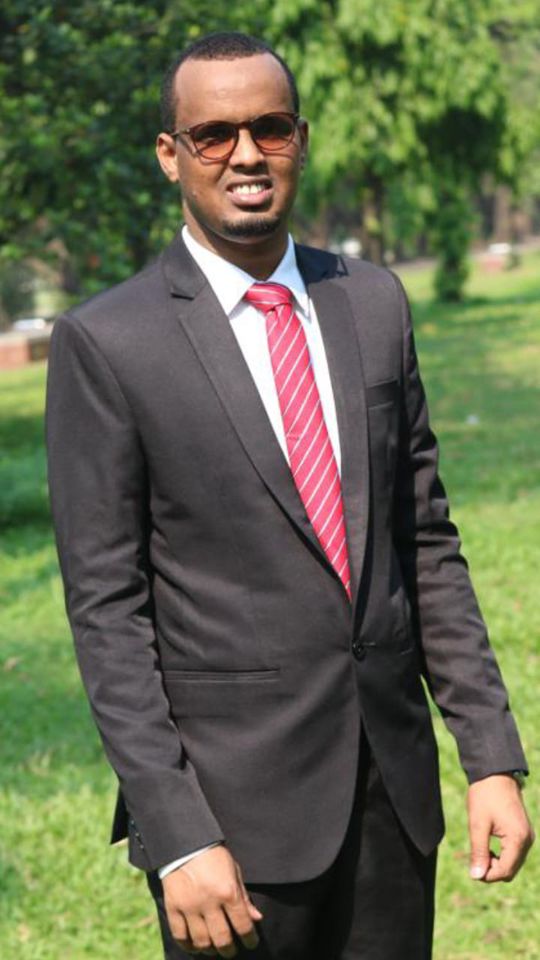 Duqa Muqdisho oo guddoomiye degmo u magacaabay Wariye caan ah