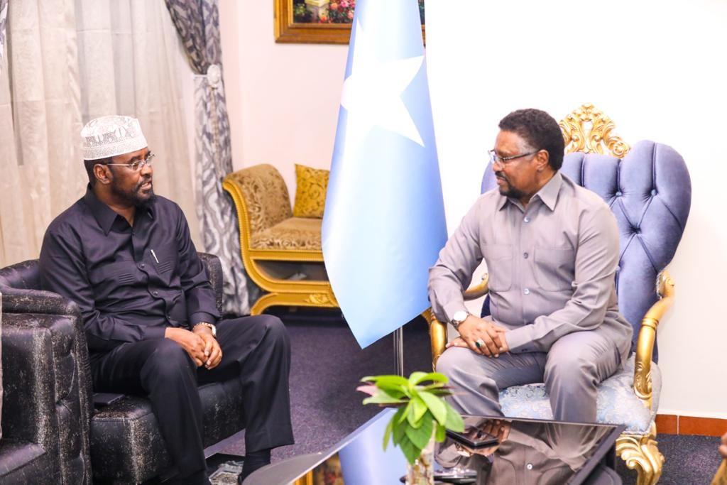 Maxaa looga hadlay kulankii Mursal iyo Axmed Madoobe?