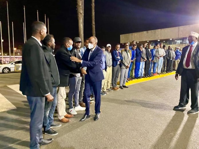 Xasan Cali Kheyre oo tegay Nairobi – Ujeedka safarkiisa iyo waxa ka socda Nairobi