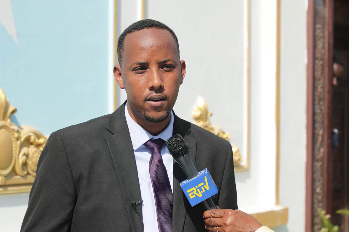 Kusimaha Agaasimaha Madaxtooyada oo qaaday tallaabo dhaawici karto soo laabashada Farmaajo