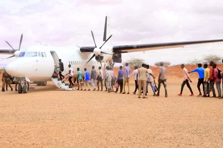 Sawirro: DF oo Muqdisho keentay dhallinyaro laga soo qaaday Gedo + Qorshaha