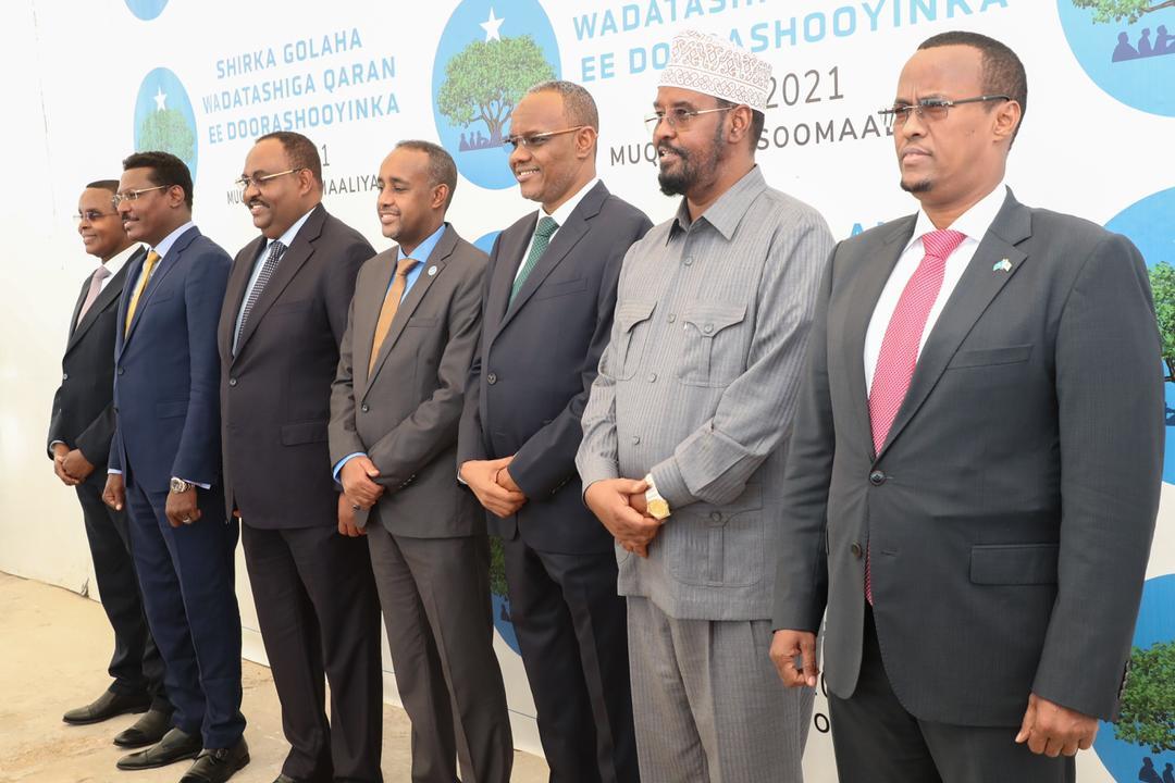 Rooble oo casuumad rasmi ah u diray madaxda dowlad goboleedyada + Ujeedka