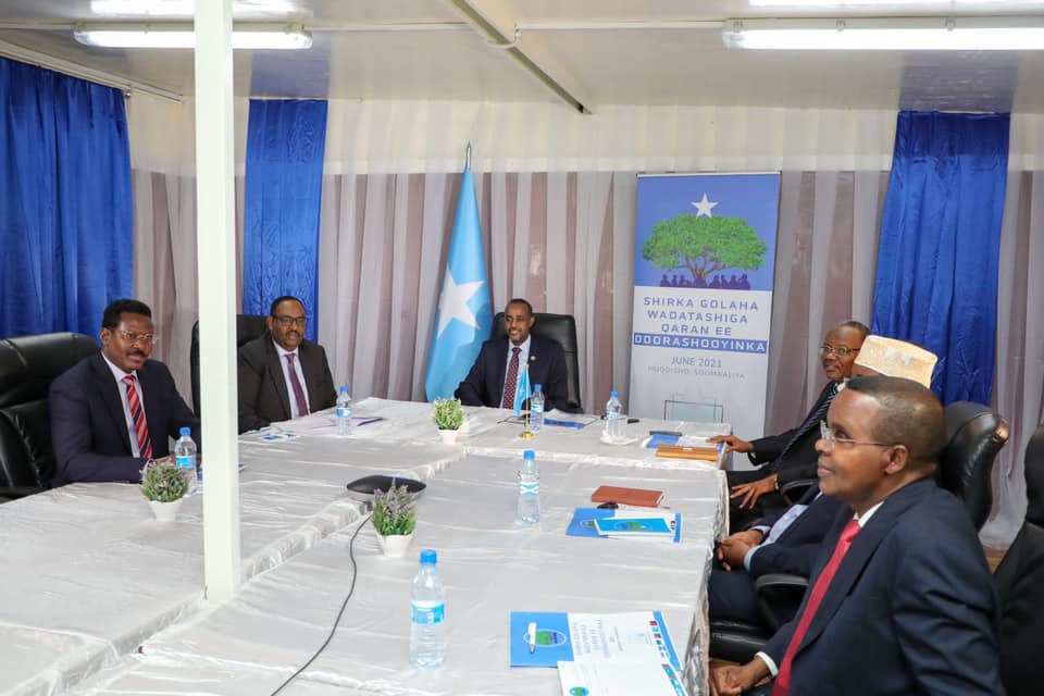 Xog: Maamulka dhaqaalaha doorashada oo la isku hayo