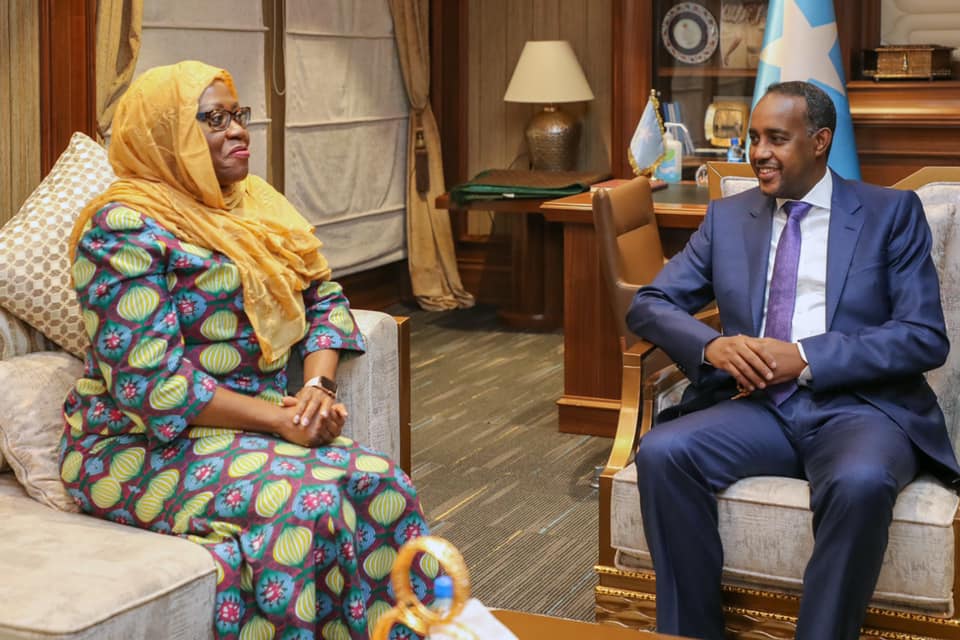 Sawirro: Maxay ka wada-hadleen ROOBLE iyo kaaliyaha xoghayaha QM ee Afrika?