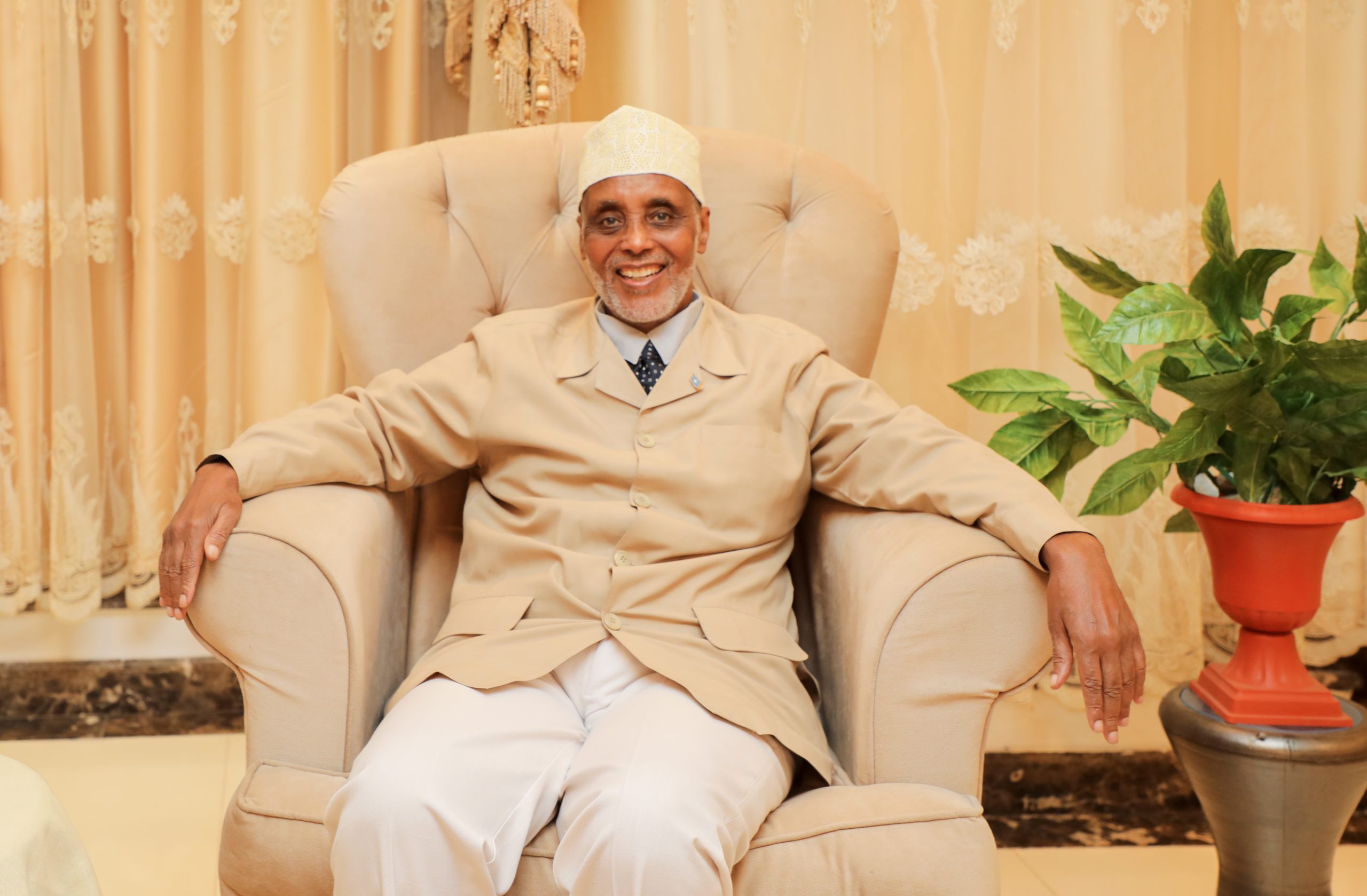 Wareysi: Muxuu Cabdiqasim Salad Xasan ka yiri khilaafka Farmaajo iyo R/W Rooble?