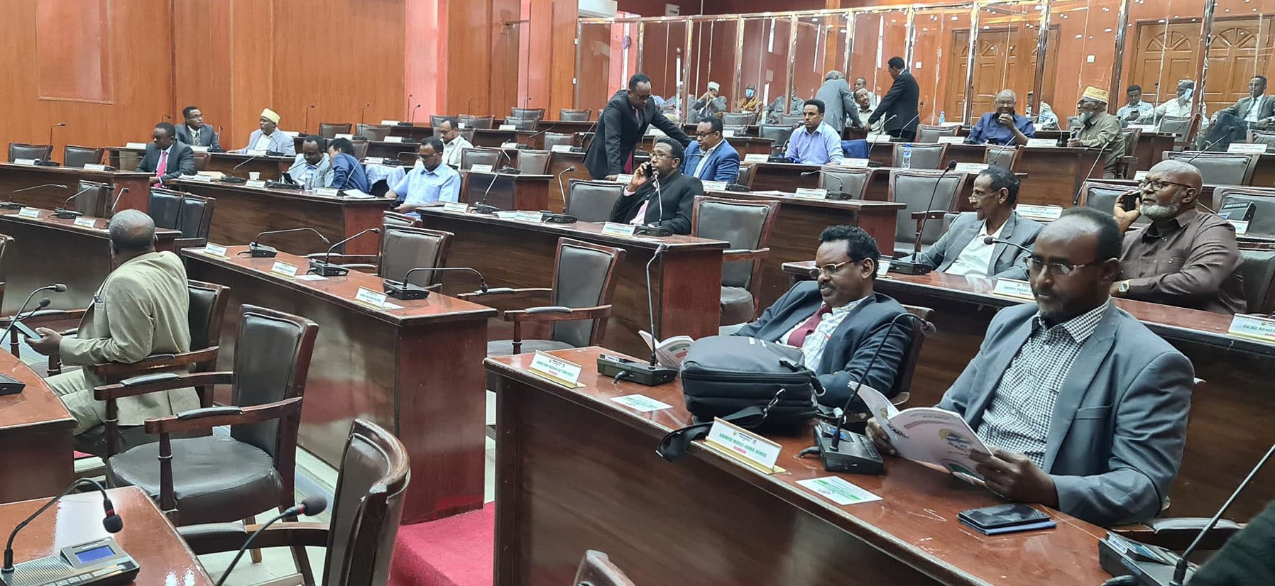 Xubnaha mucaaradka iyo muxaafadka ee Somaliland oo ku dagaalamay golaha