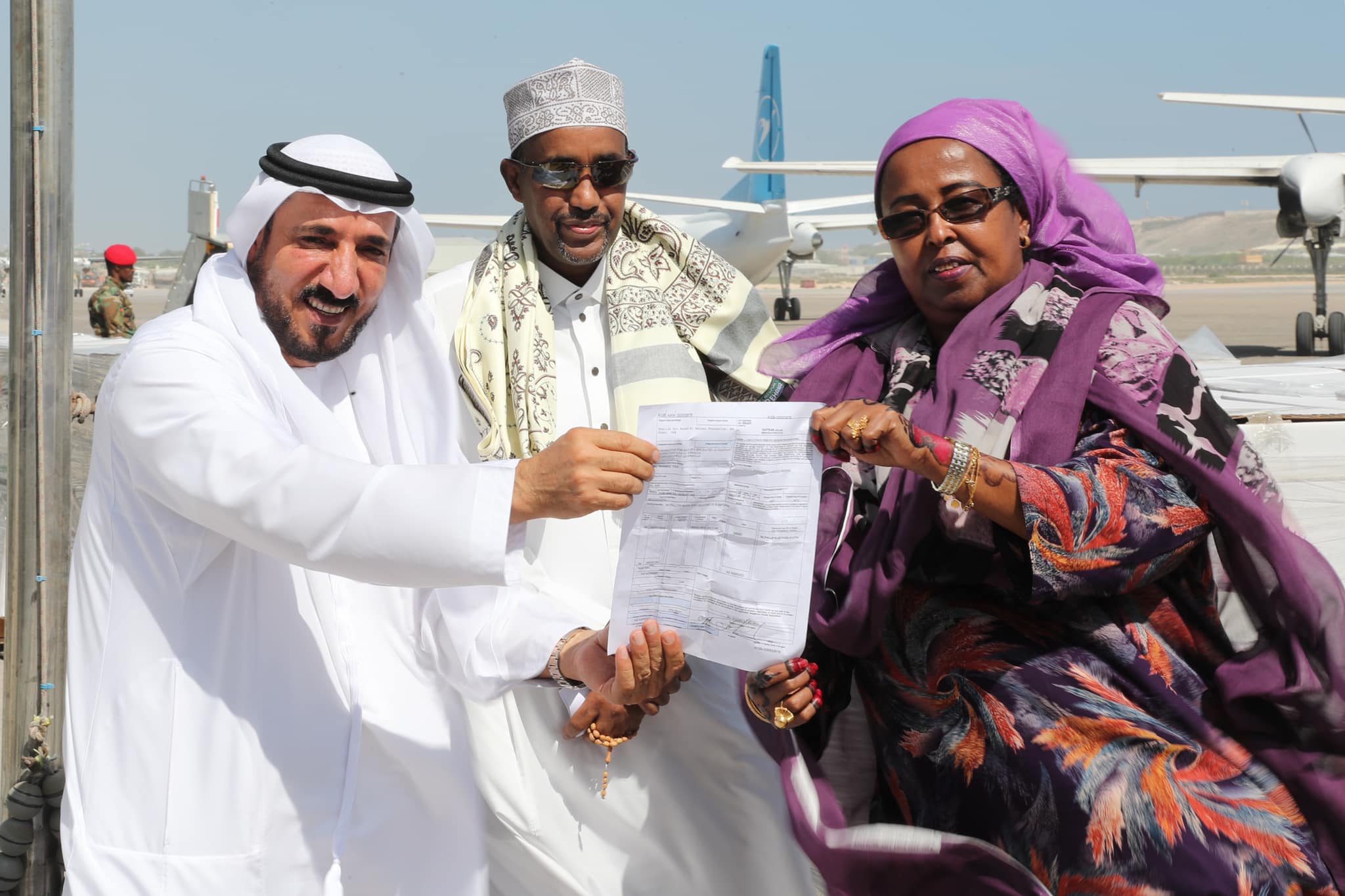 Siyaasiyiin iyo xildhibaano ka fal-celiyey GO’AANKII uu maanta qaatay R/W Rooble
