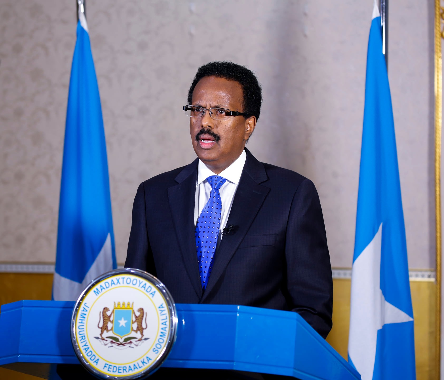 Maxaa Farmaajo ‘ku qasbay inuu soo dhaweeyo’ natiijada shir uusan aqoonsaneyn?