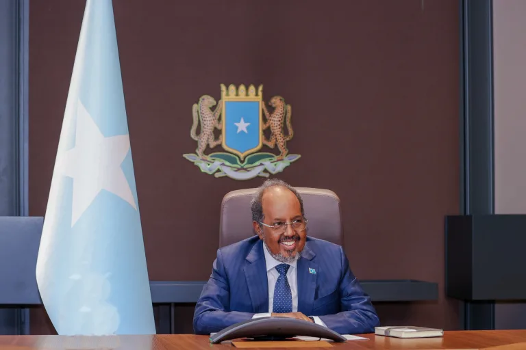 Xasan Sheekh oo aqbalay in la isla aado teendhada – Muxuu ku bedeshay?